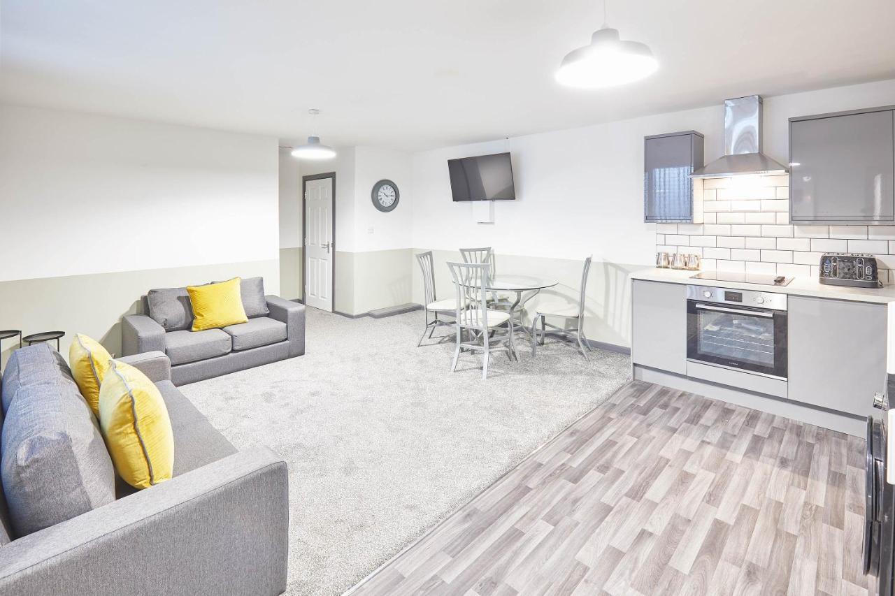 Host & Stay - Clarendon Apartments 레드카 외부 사진